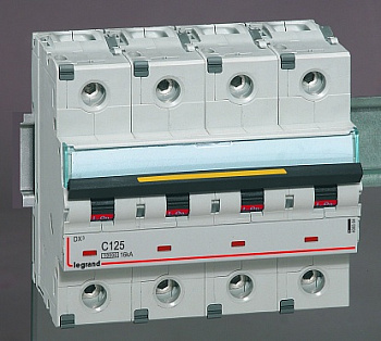 Автоматический выключатель DX³ 10000 - 16 кА - тип характеристики С - 4П - 400 В~ - 125 А - 6 модулей Автоматический выключатель DX³ 10000 - 16 кА - тип характеристики С - 4П - 400 В~ - 125 А - 6 модулей